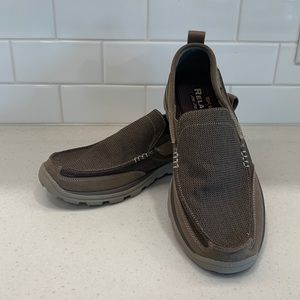 Men’s Skecher loafers
